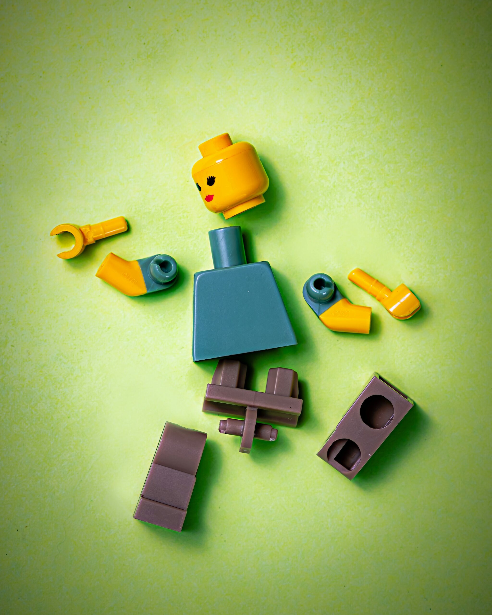 Lego figure come apart in pieces
